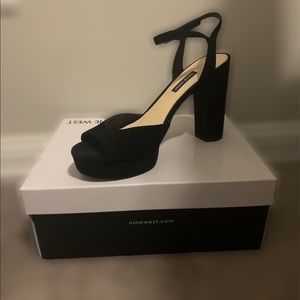 Selling this black heels from Nine West, in size 9.5 M